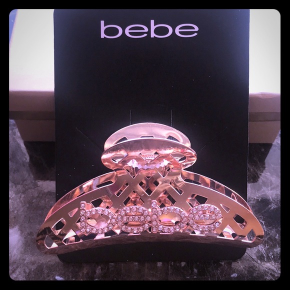 bebe Accessories - Bebe rose gold hair clip.